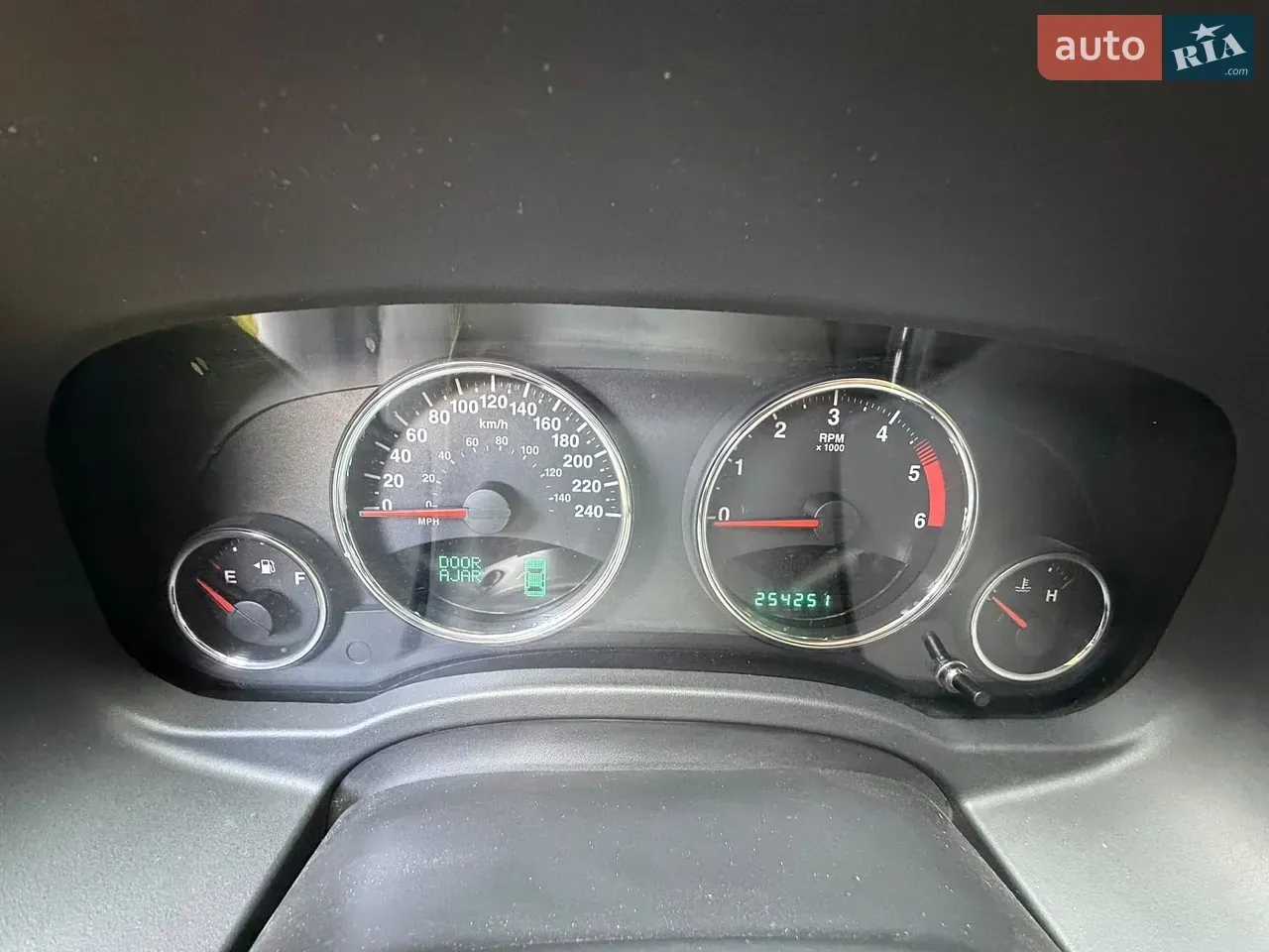 Jeep Compass 2011 photo 2