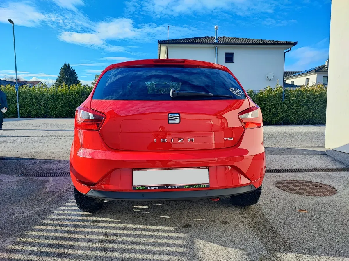 Seat Ibiza 2015 photo 3