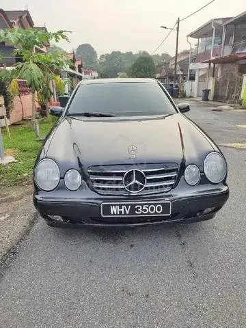 Mercedes-Benz 200E