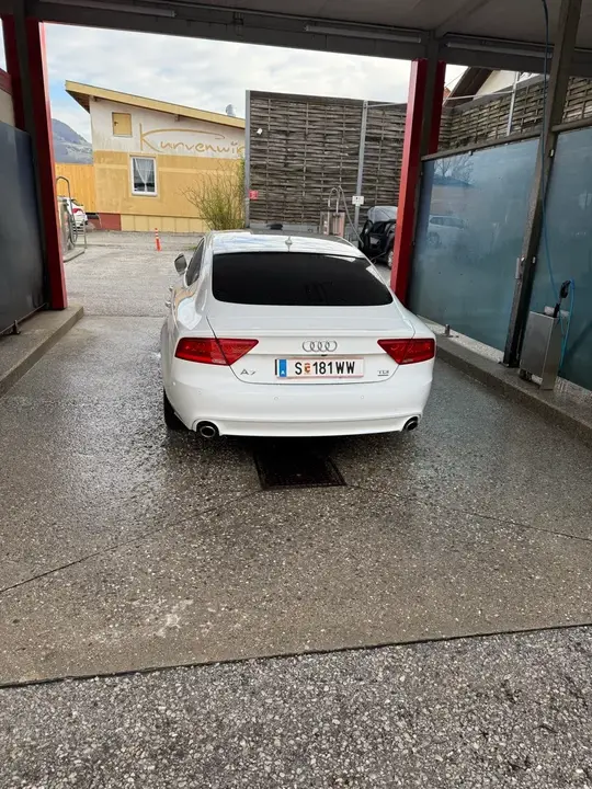 Audi A7 2012 photo 2