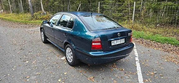 Skoda Octavia 1999 photo 4