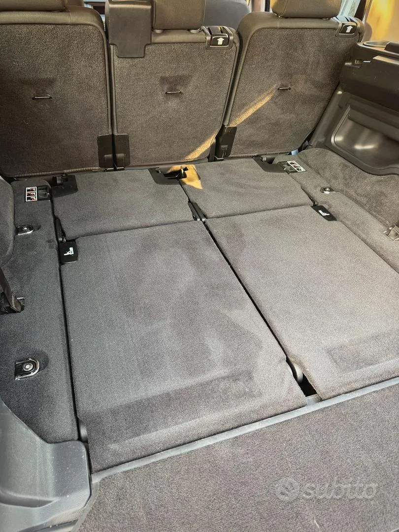 Land Rover Discovery 4 2012 photo 5