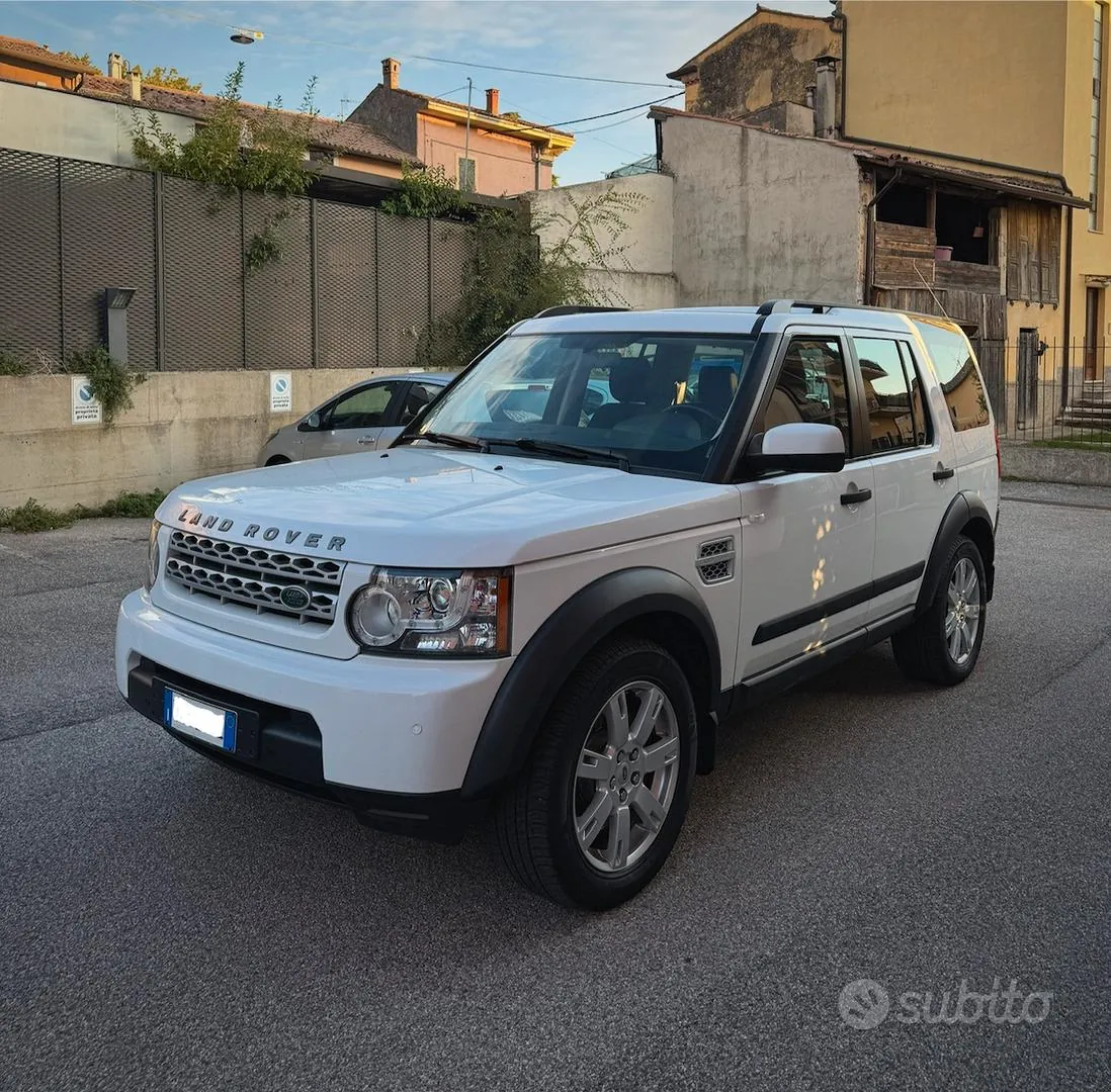 Land Rover Discovery 4