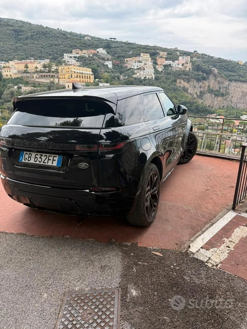 Land Rover Evoque 2019 photo 2