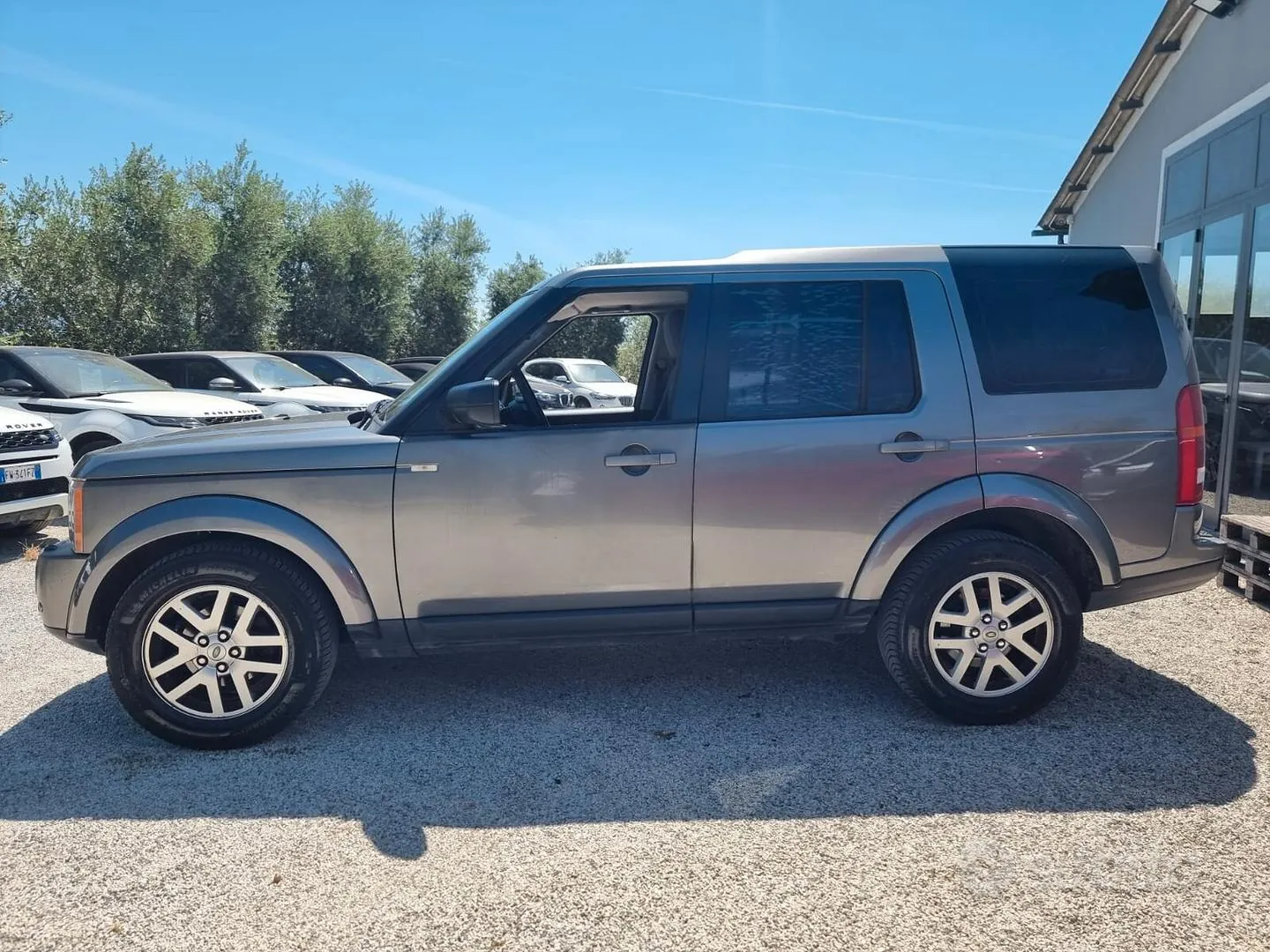 Land Rover Discovery 2009 photo 5