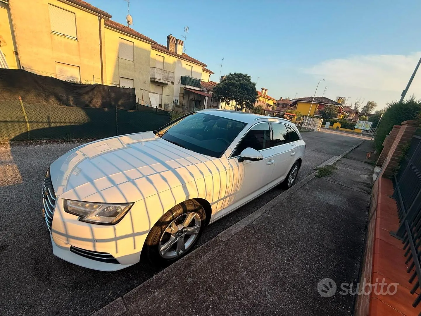 Audi A4 2016 photo 2
