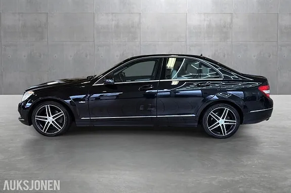 Mercedes-Benz C-Class 2010 photo 2