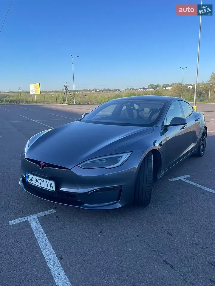 Tesla Model S 2023 photo 2