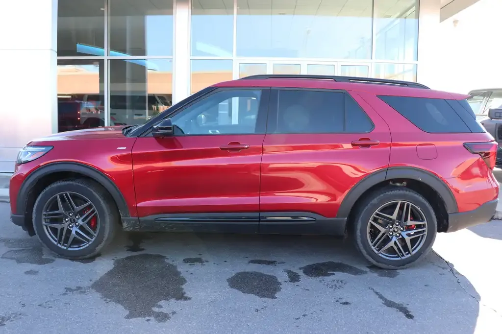 Ford Explorer 2026 photo 5