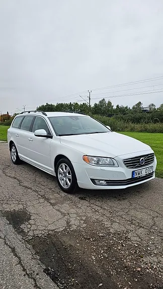 Volvo V70 2014 photo 2