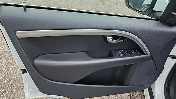 Volvo V70 2014 photo 3