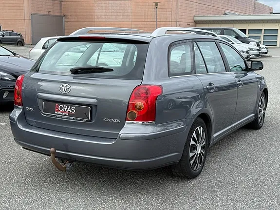Toyota Avensis 2005 photo 5