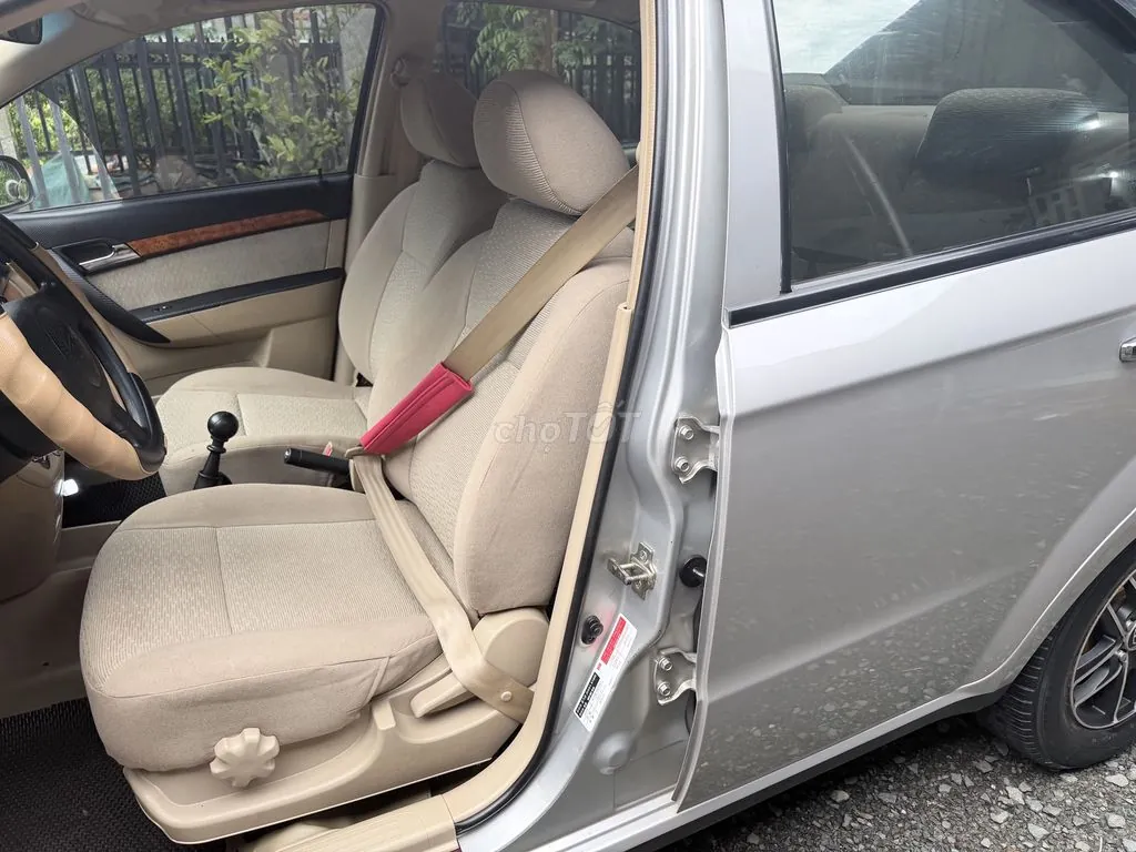 Daewoo Gentra 2009 photo 4