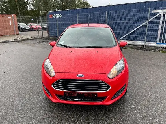 Ford Fiesta 2013 photo 2