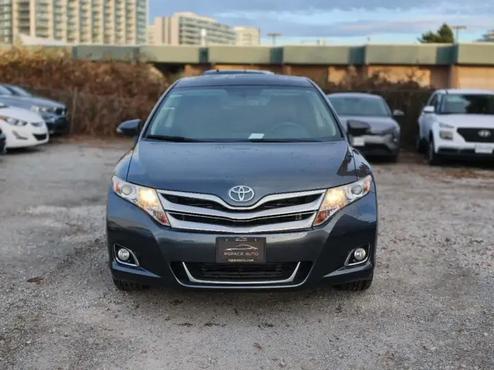Toyota Venza 2013 photo 2