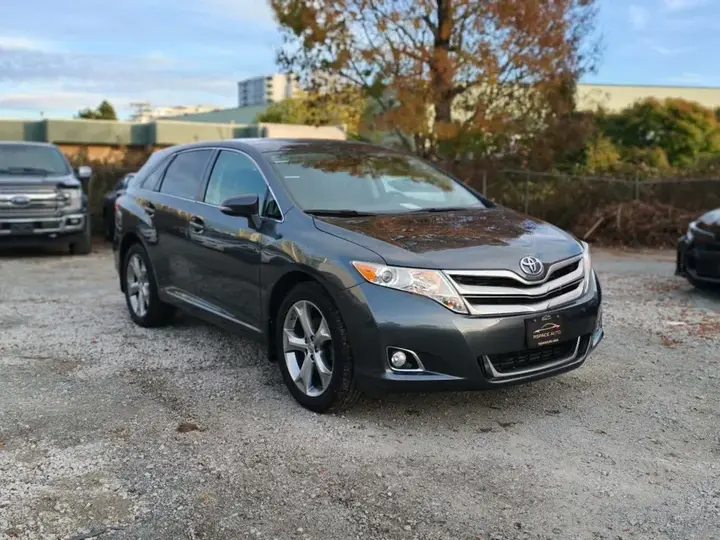 Toyota Venza 2013 photo 3