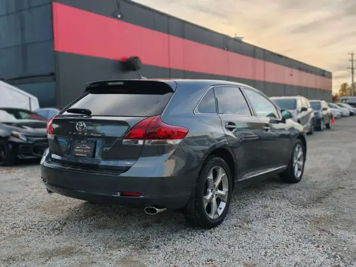 Toyota Venza 2013 photo 5