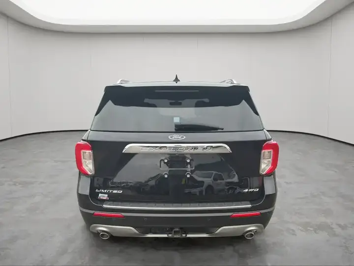 Ford Explorer 2022 photo 4