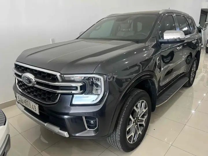 Ford Everest photo 2