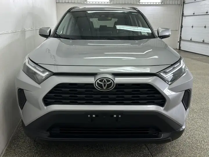 Toyota Rav4 2022 photo 2