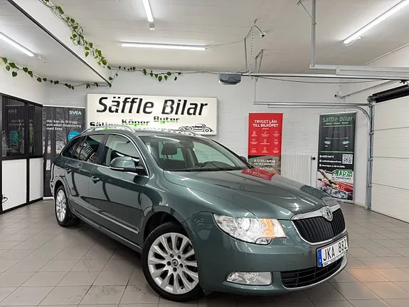 Skoda Superb 2012 photo 4