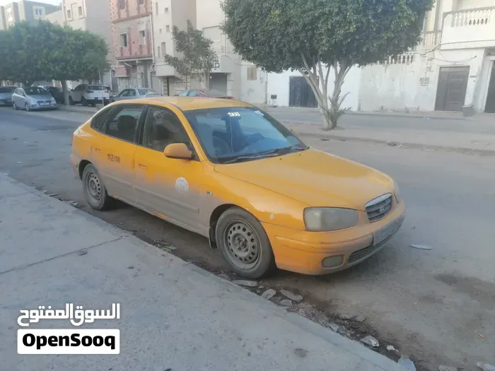 Hyundai Elantra 2004 photo 2