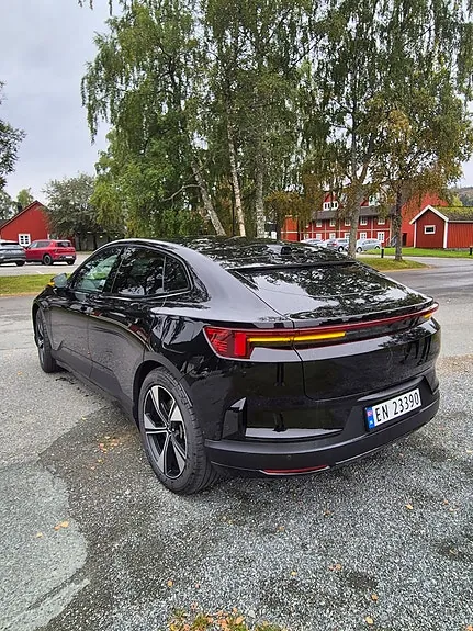 Polestar 4 2025 photo 3