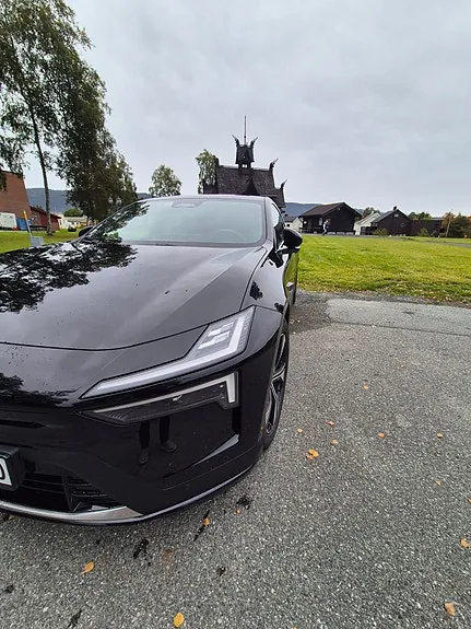 Polestar 4 2025 photo 4