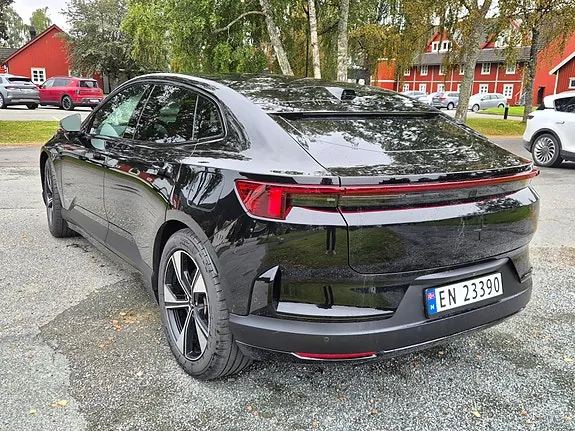 Polestar 4 2025 photo 5