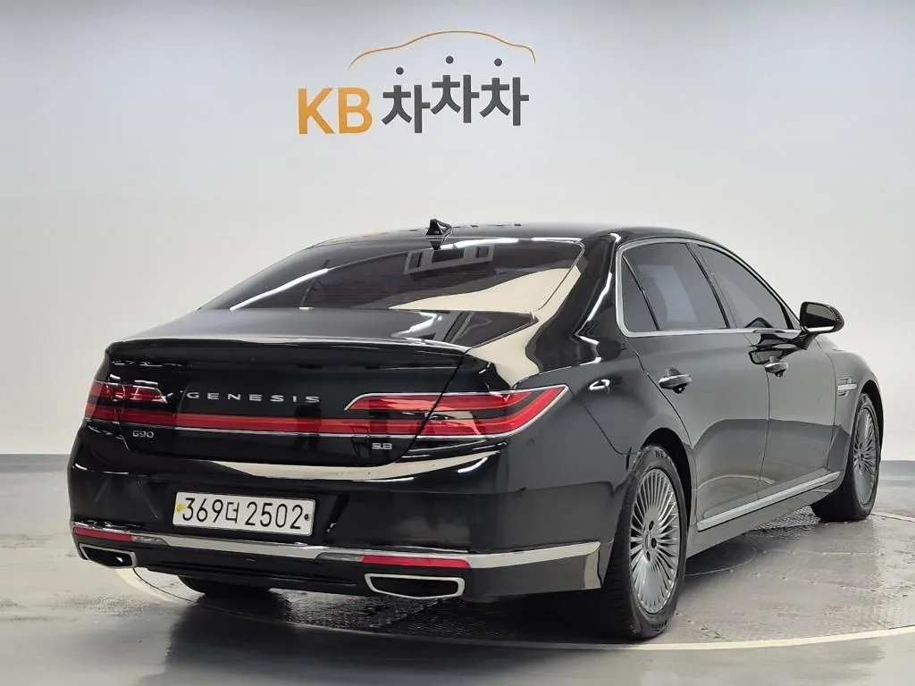 Genesis G90 2019 photo 3