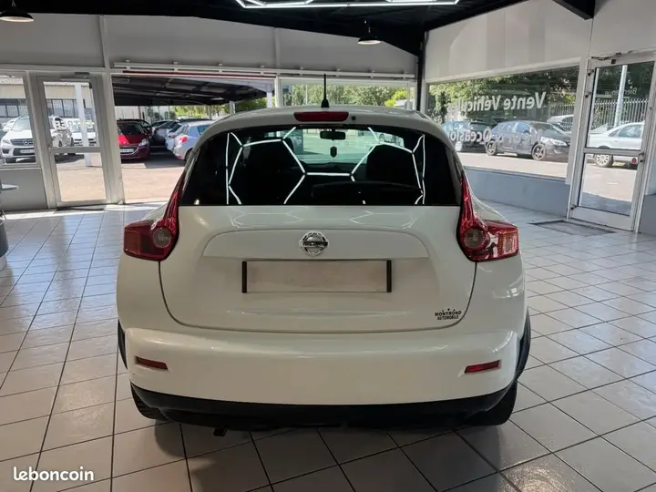 Nissan Juke 2010 photo 3