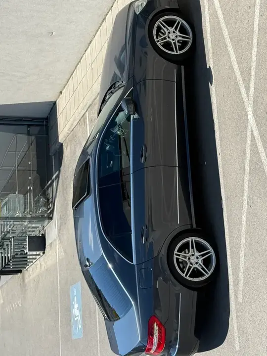 Mercedes-Benz E-Class 2010 photo 2