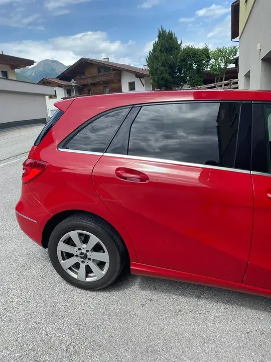Mercedes-Benz B-Class 2014 photo 3