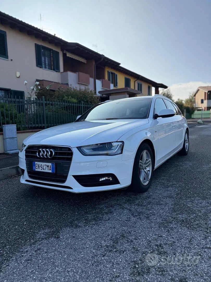 Audi A4 Avant 2012 photo 3