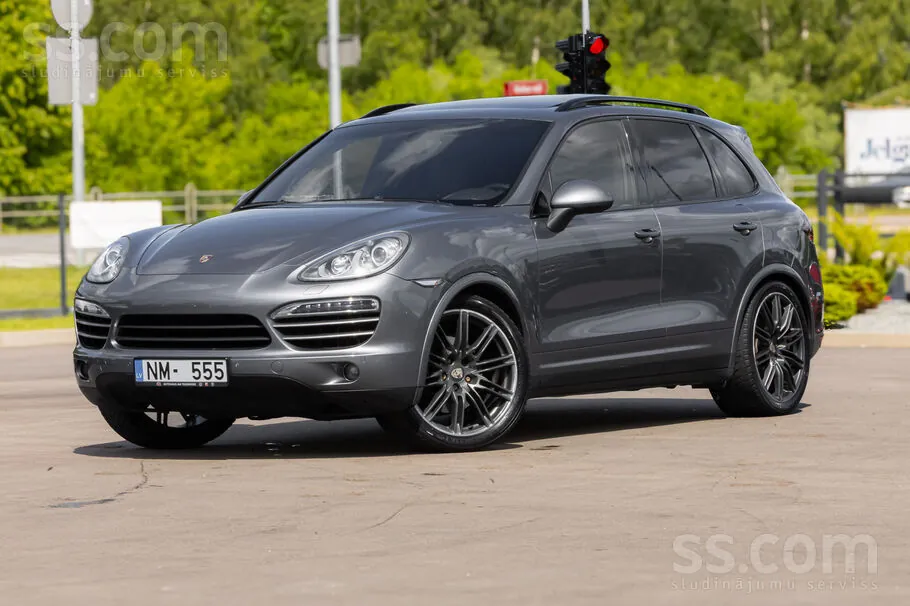 Porsche Cayenne 2011 photo 3
