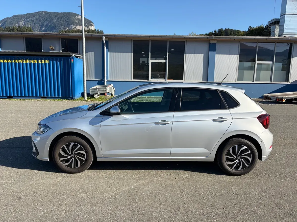 Volkswagen Polo 2024 photo 2