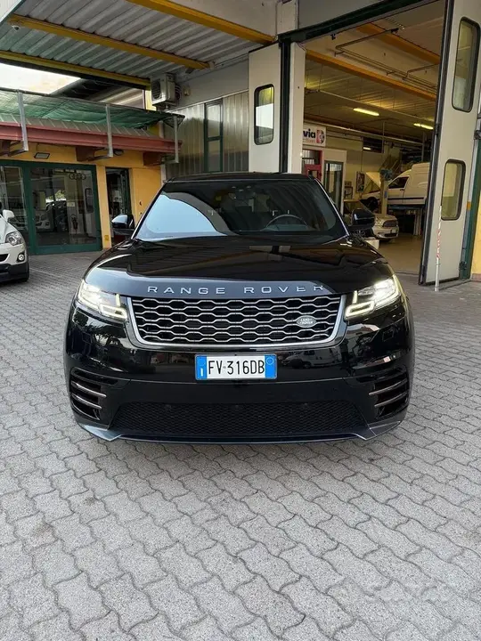 Land Rover Range Rover Velar 2019 photo 3