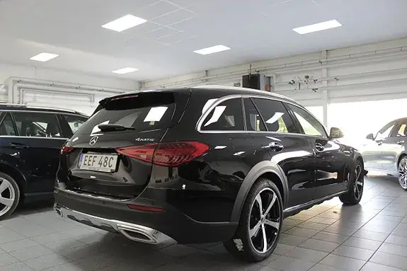 Mercedes-Benz C 220 D 2025 photo 3