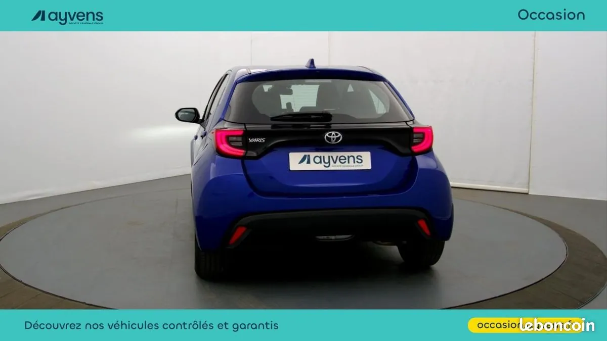 Toyota Yaris 2023 photo 3