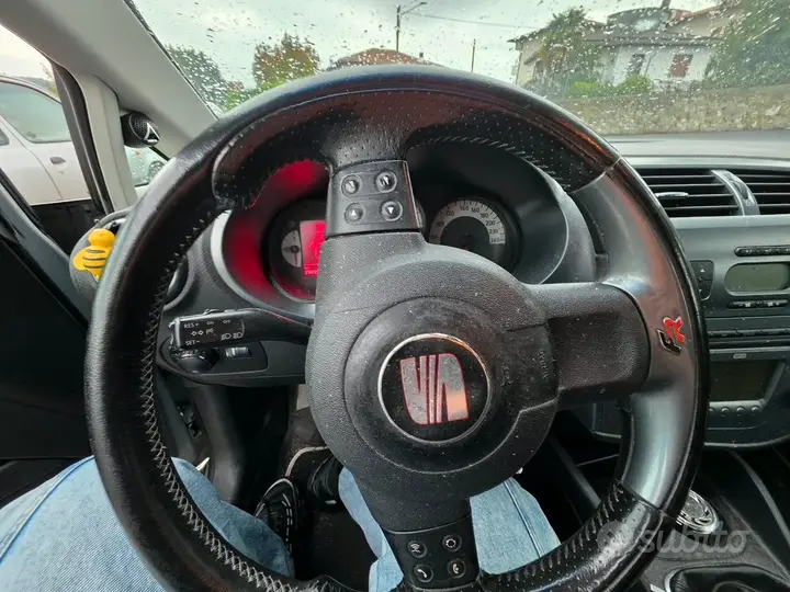 Seat Leon 2007 photo 3