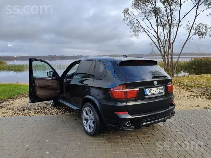 BMW X5 2011 photo 3
