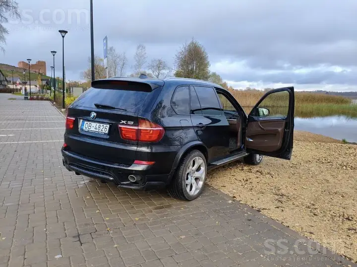 BMW X5 2011 photo 4