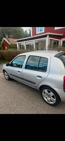 Renault Clio 2006 photo 3
