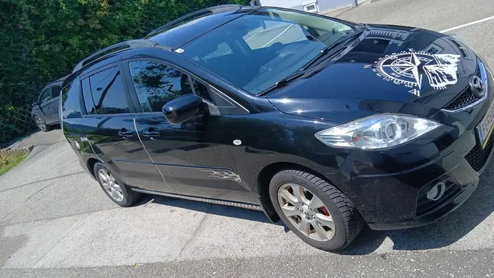 Mazda Mazda5 2009 photo 2