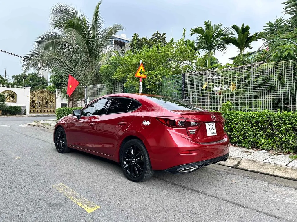 Mazda 3 2017 photo 3