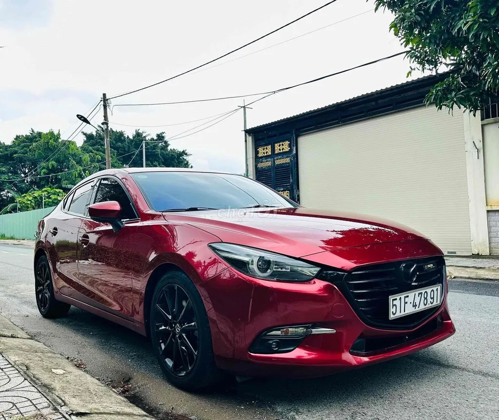 Mazda 3 2017 photo 2