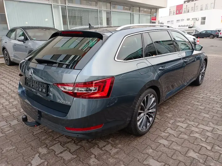 Skoda Superb 2018 photo 4