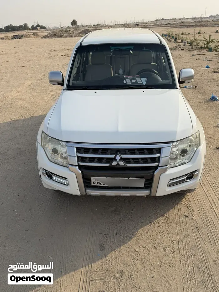 Mitsubishi Pajero 2015 photo 2