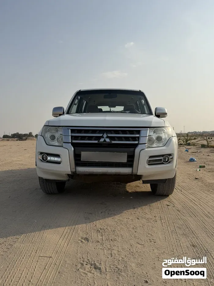 Mitsubishi Pajero 2015 photo 4