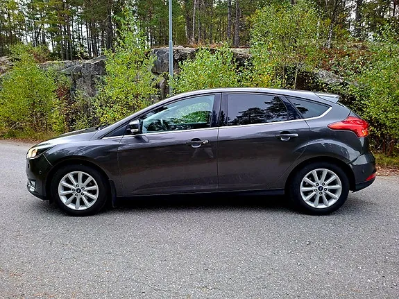 Ford Focus 2015 photo 3